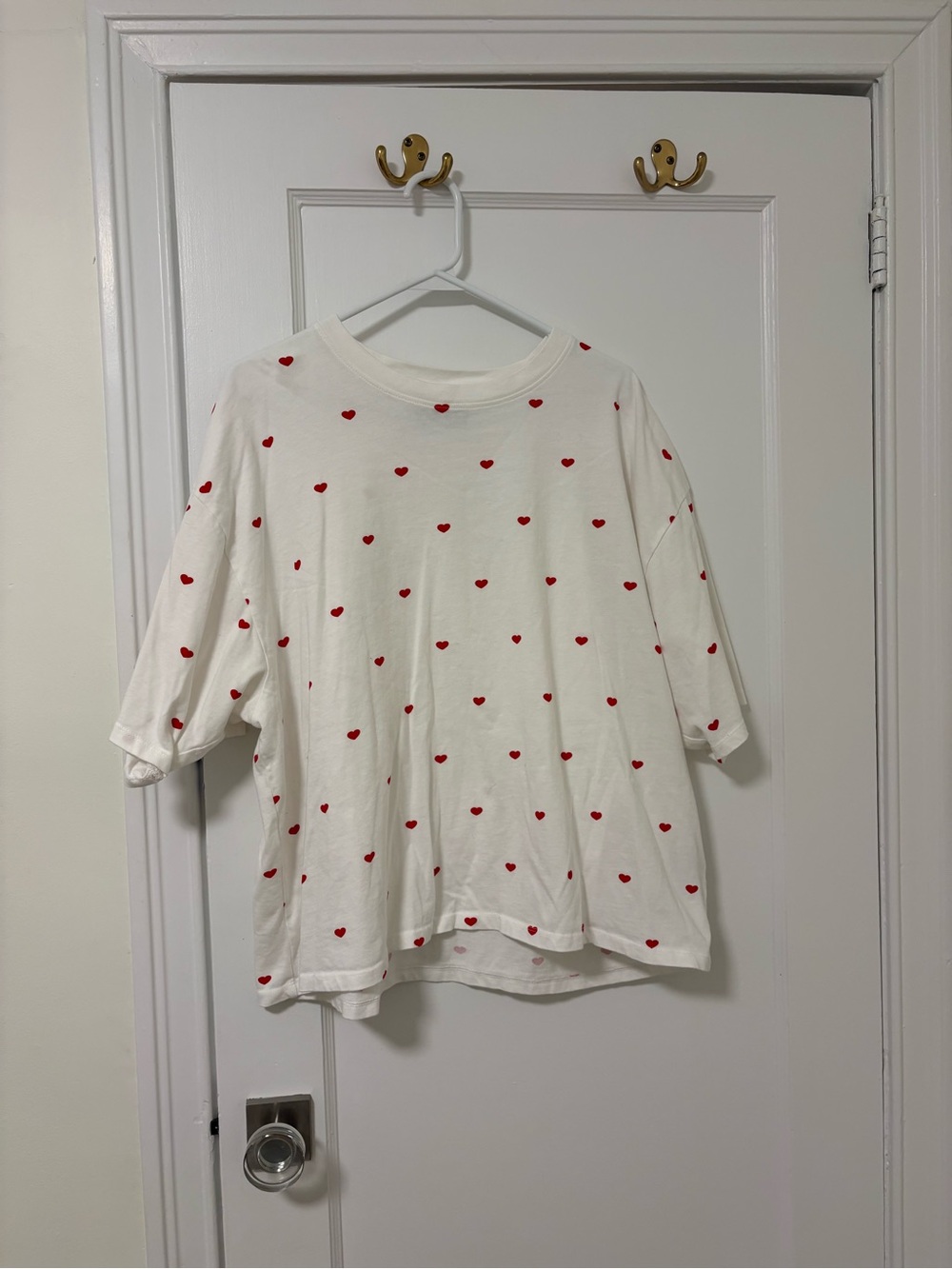 Brunette The Label White Short Sleeve Tee with Red Heart Print